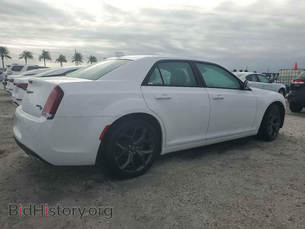 2023 CHRYSLER 300 - VIN: 2C3CCABG0PH637145 - Фото 3
