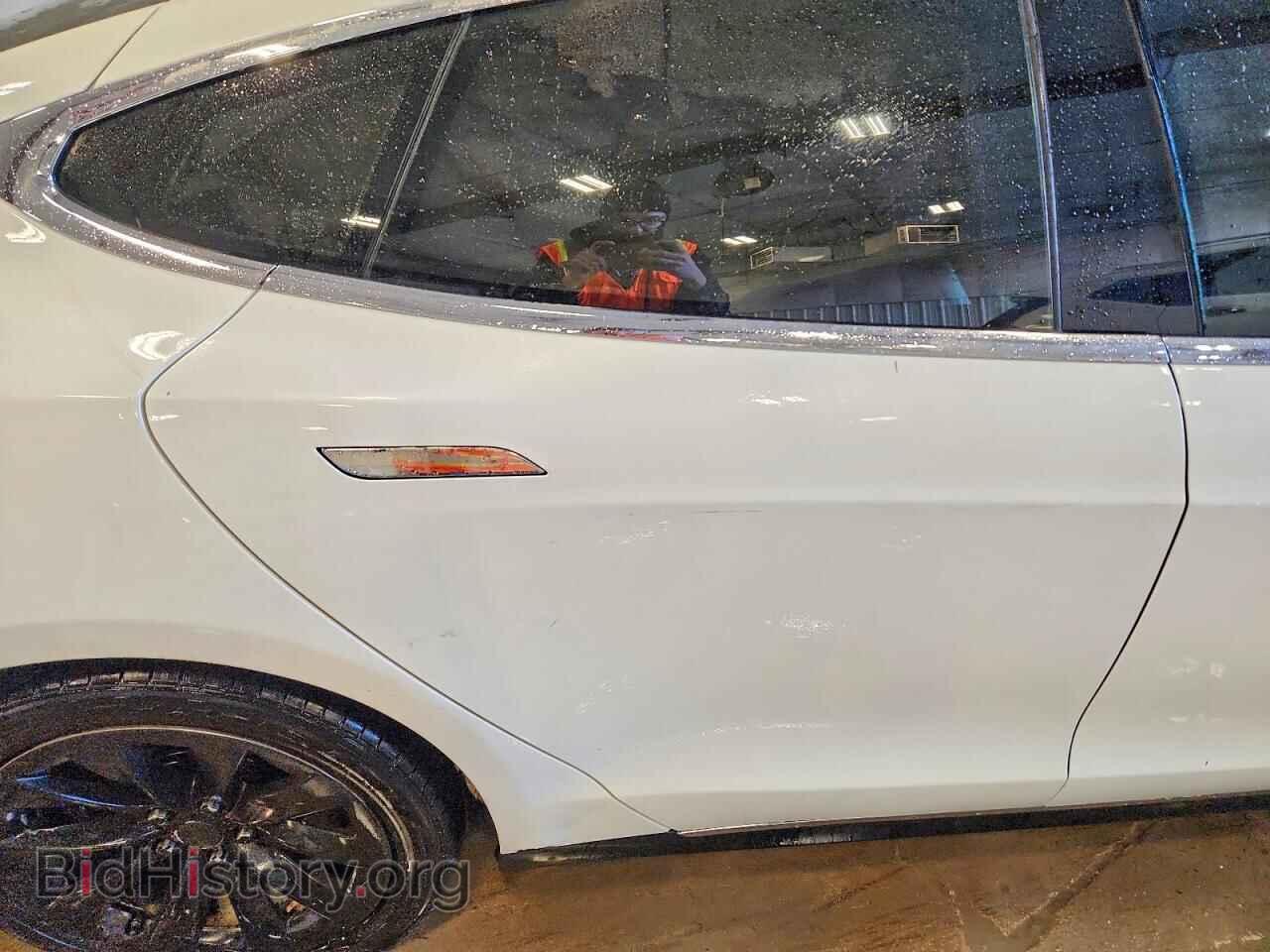 2016 TESLA MODEL S - VIN: 5YJSA1E20GF136484 - Фото 10