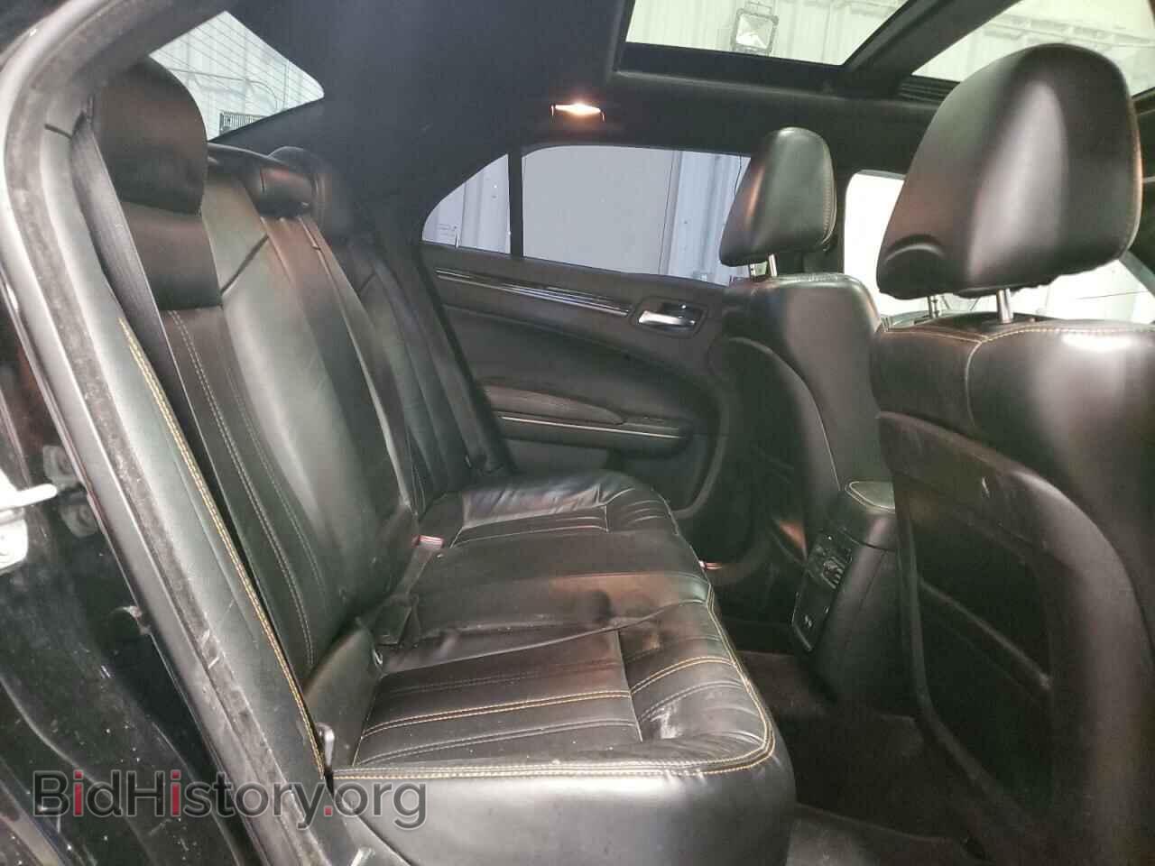 2016 CHRYSLER 300 - VIN: 2C3CCAGG7GH262010 - Photo 10