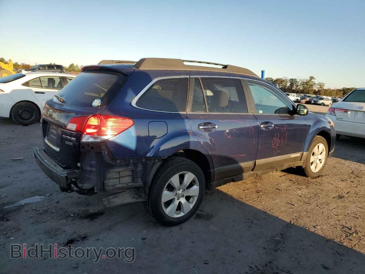 2011 SUBARU OUTBACK - VIN: 4S4BRBGC0B3337730 - Фото 3