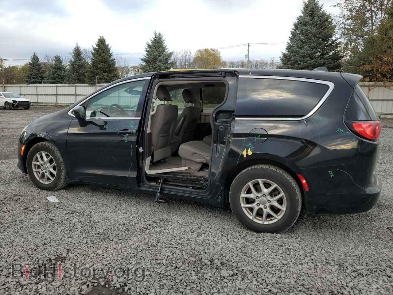 2017 CHRYSLER PACIFICA - VIN: 2C4RC1DGXHR711959 - Photo 2