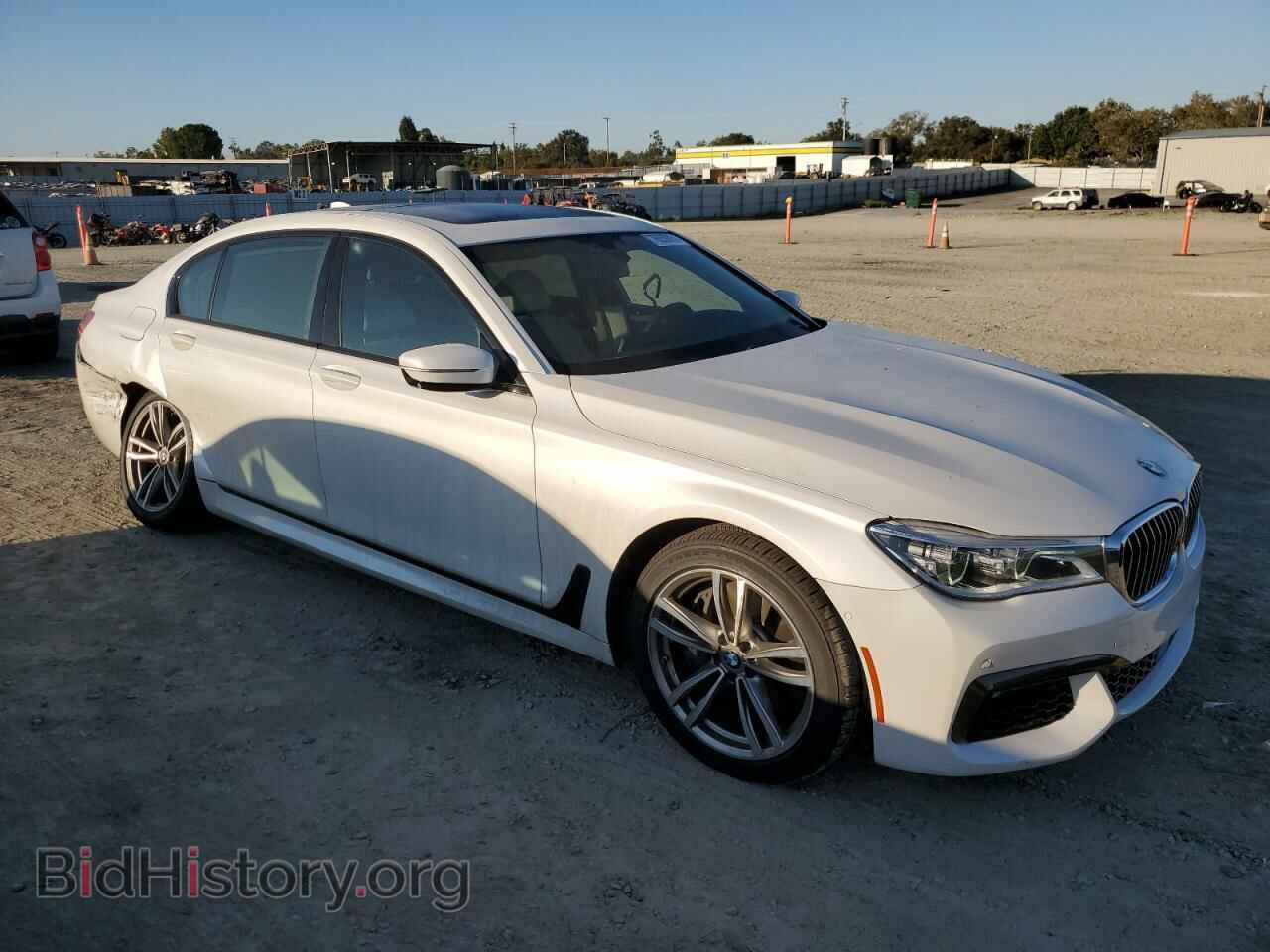 2016 BMW 7 SERIES - VIN: WBA7F2C51GG418422 - Фото 4