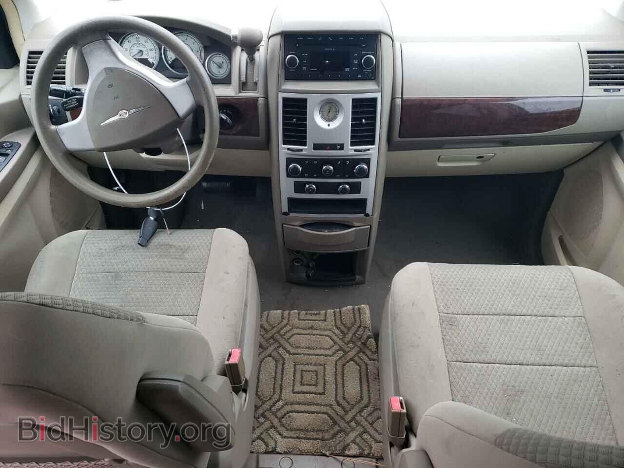 2010 CHRYSLER MINIVAN - VIN: 2A4RR2D11AR416006 - Photo 8