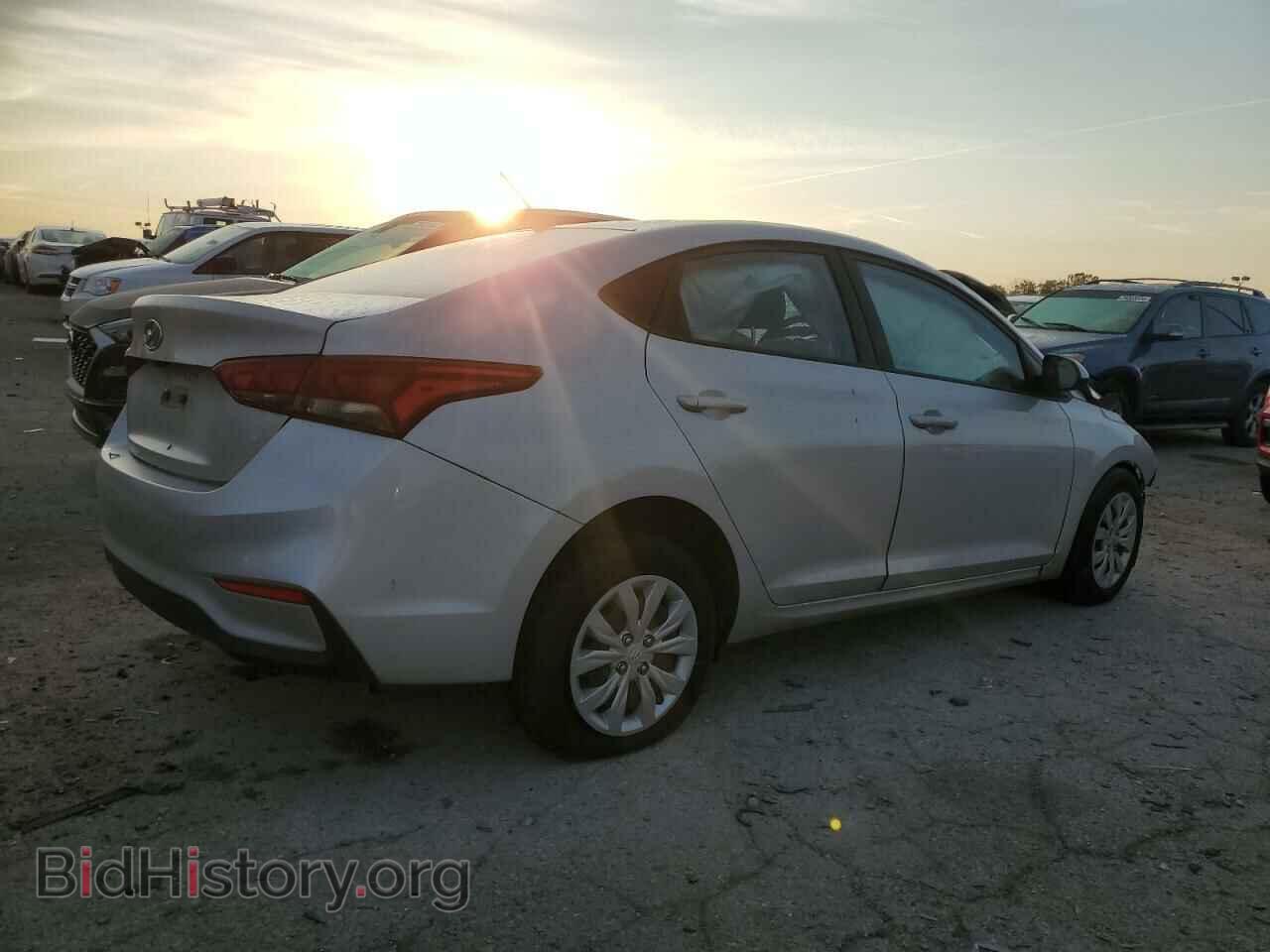 2021 HYUNDAI ACCENT - VIN: 3KPC24A61ME138547 - Фото 3