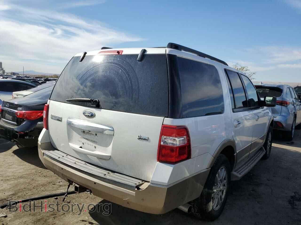 2011 FORD EXPEDITION - VIN: 1FMJU1H56BEF06772 - Фото 3
