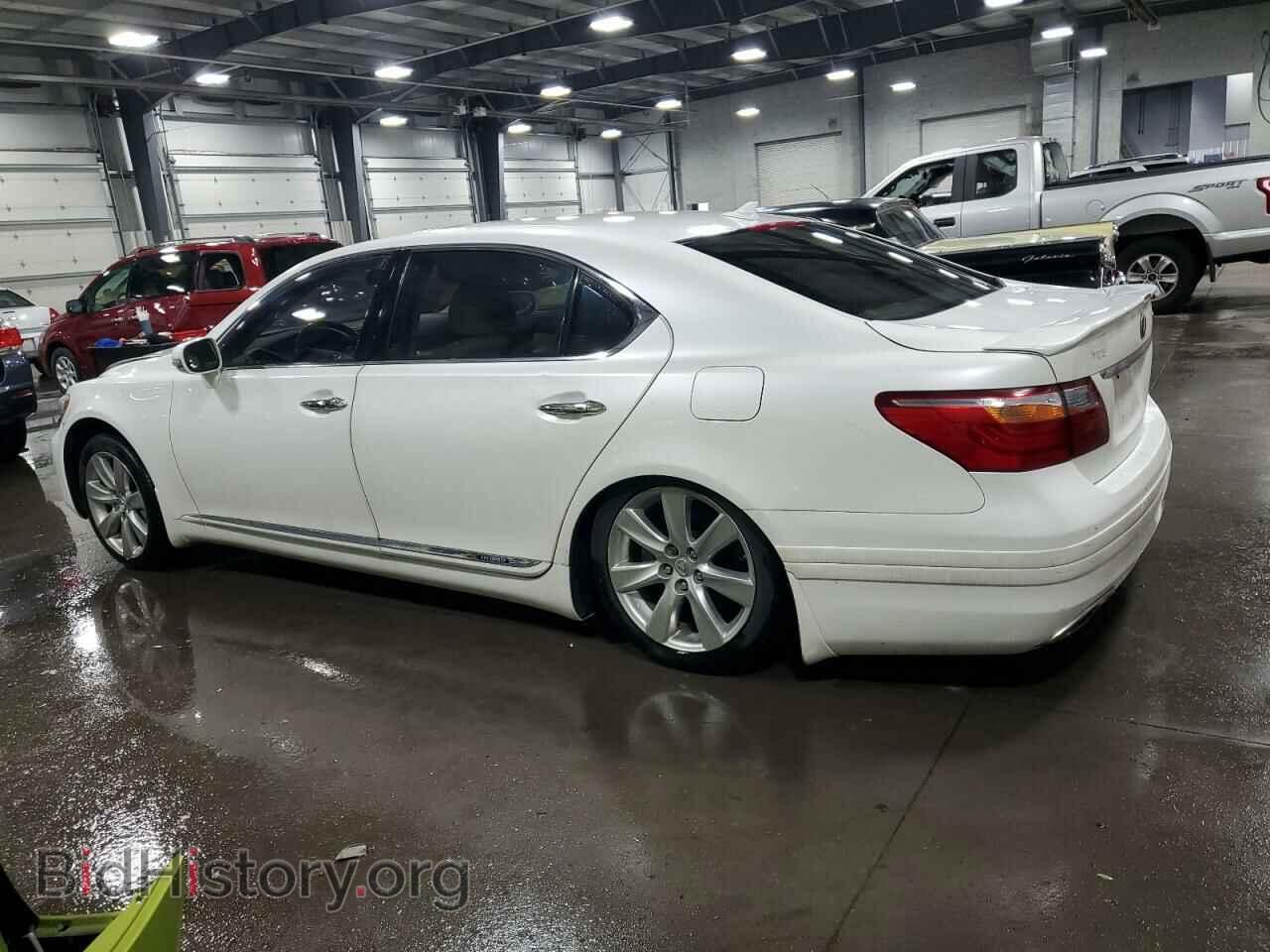 2012 LEXUS LS600 - VIN: JTHDU1EF3C5015073 - Photo 2