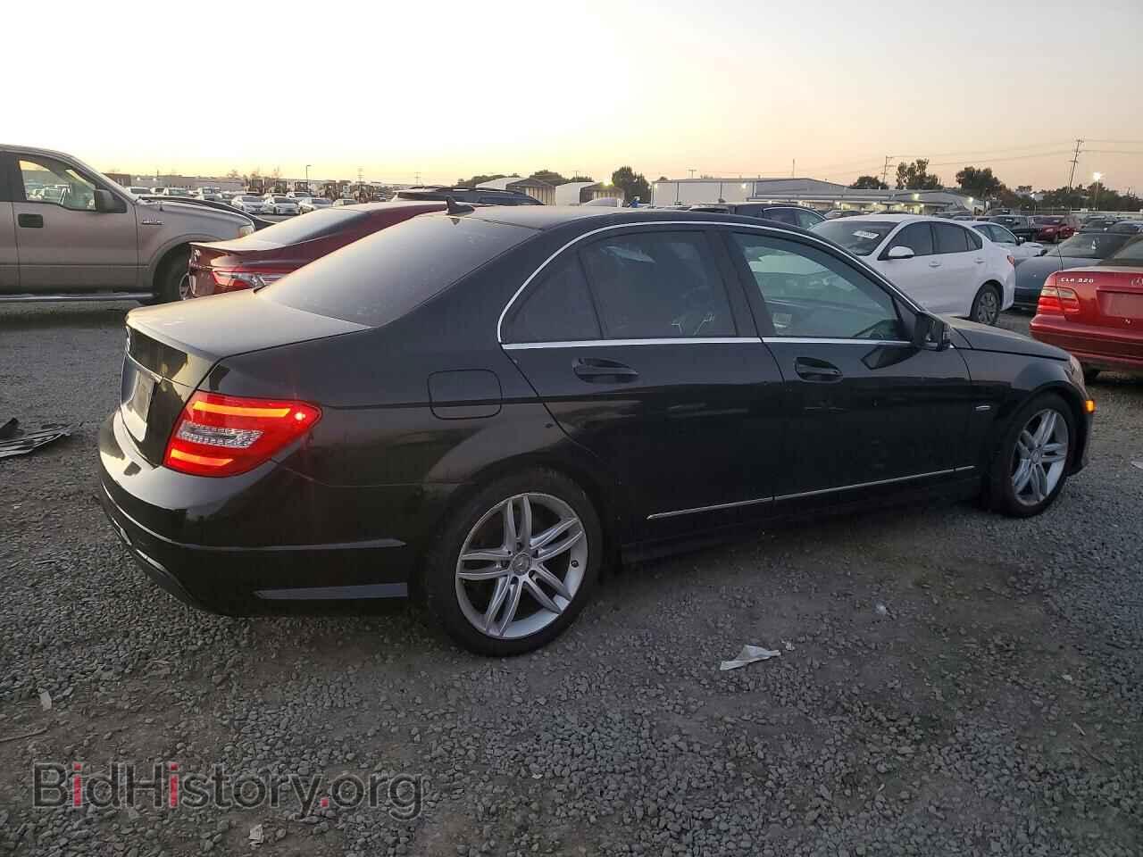 2012 MERCEDES-BENZ C-CLASS - VIN: WDDGF4HB2CA627328 - Фото 3