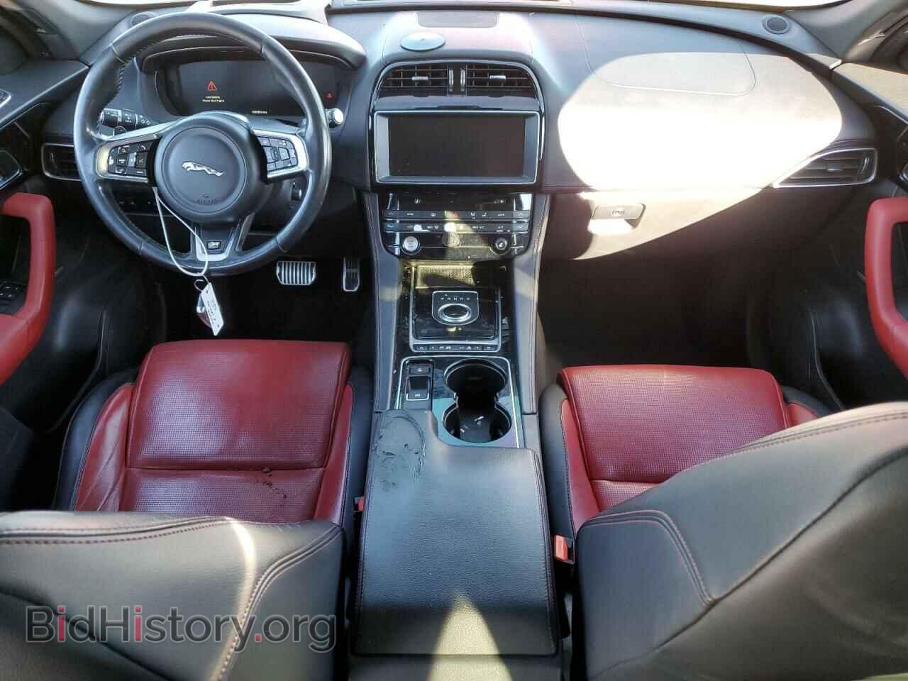 2017 JAGUAR F-PACE - VIN: SADCL2BVXHA071709 - Фото 8