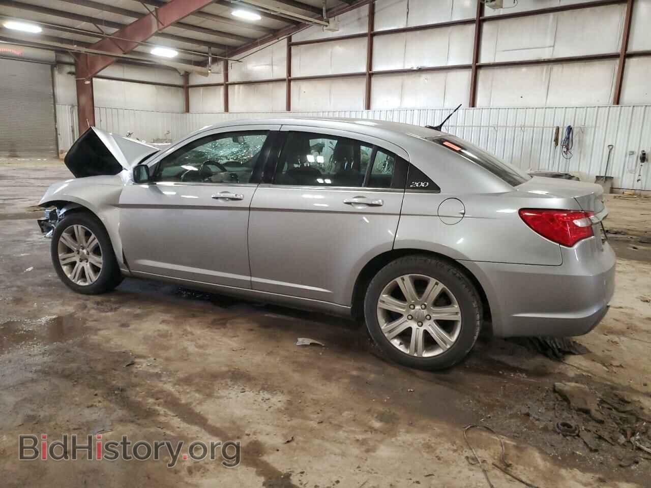2013 CHRYSLER 200 - VIN: 1C3CCBBB0DN545532 - Photo 2