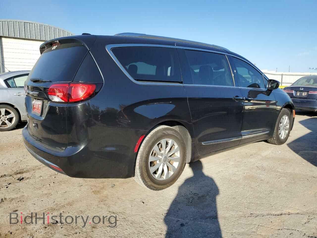2018 CHRYSLER PACIFICA - VIN: 2C4RC1BG1JR120346 - Фото 3