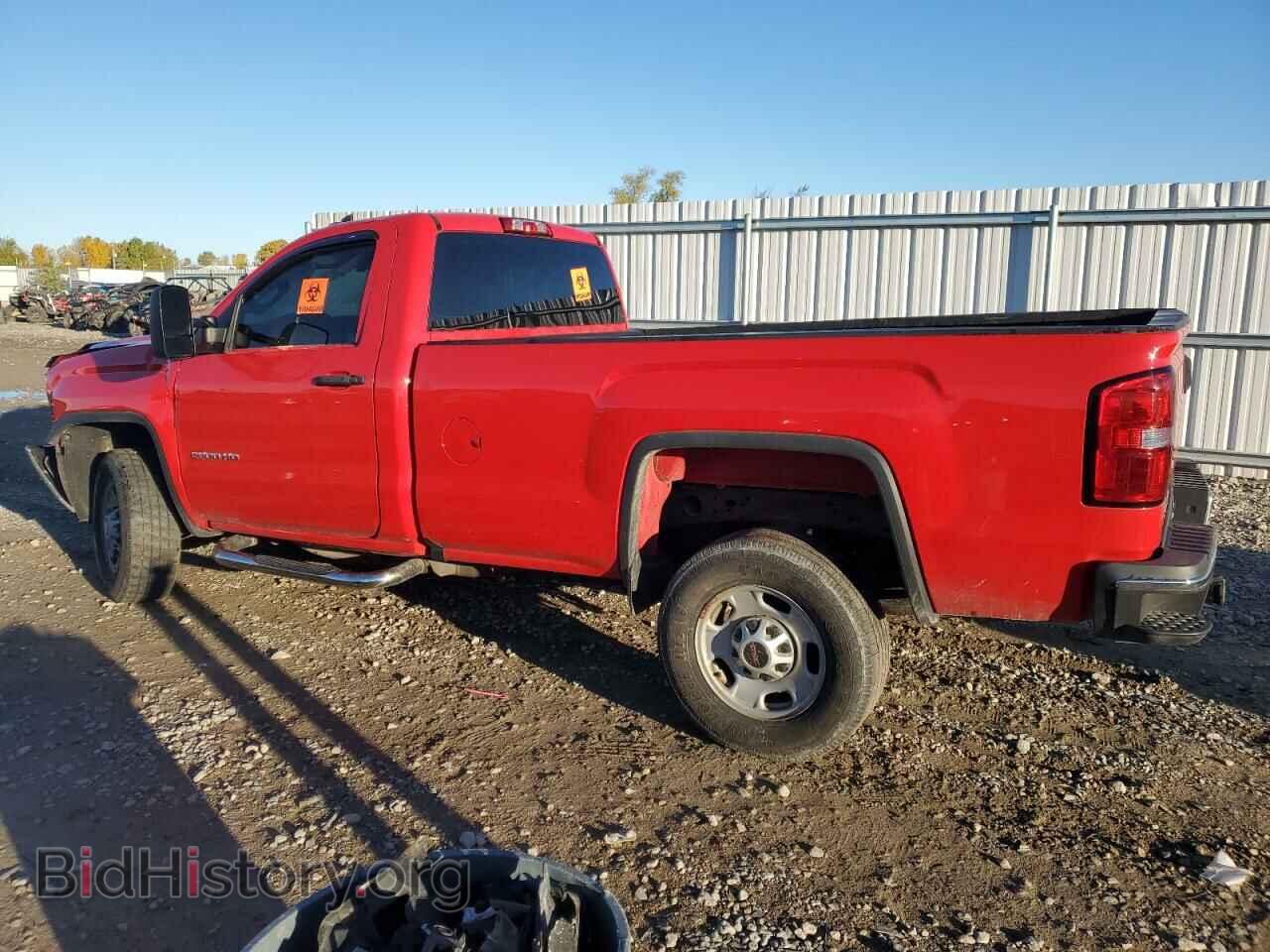 2018 GMC SIERRA - VIN: 1GT01REG6JZ352293 - Фото 2