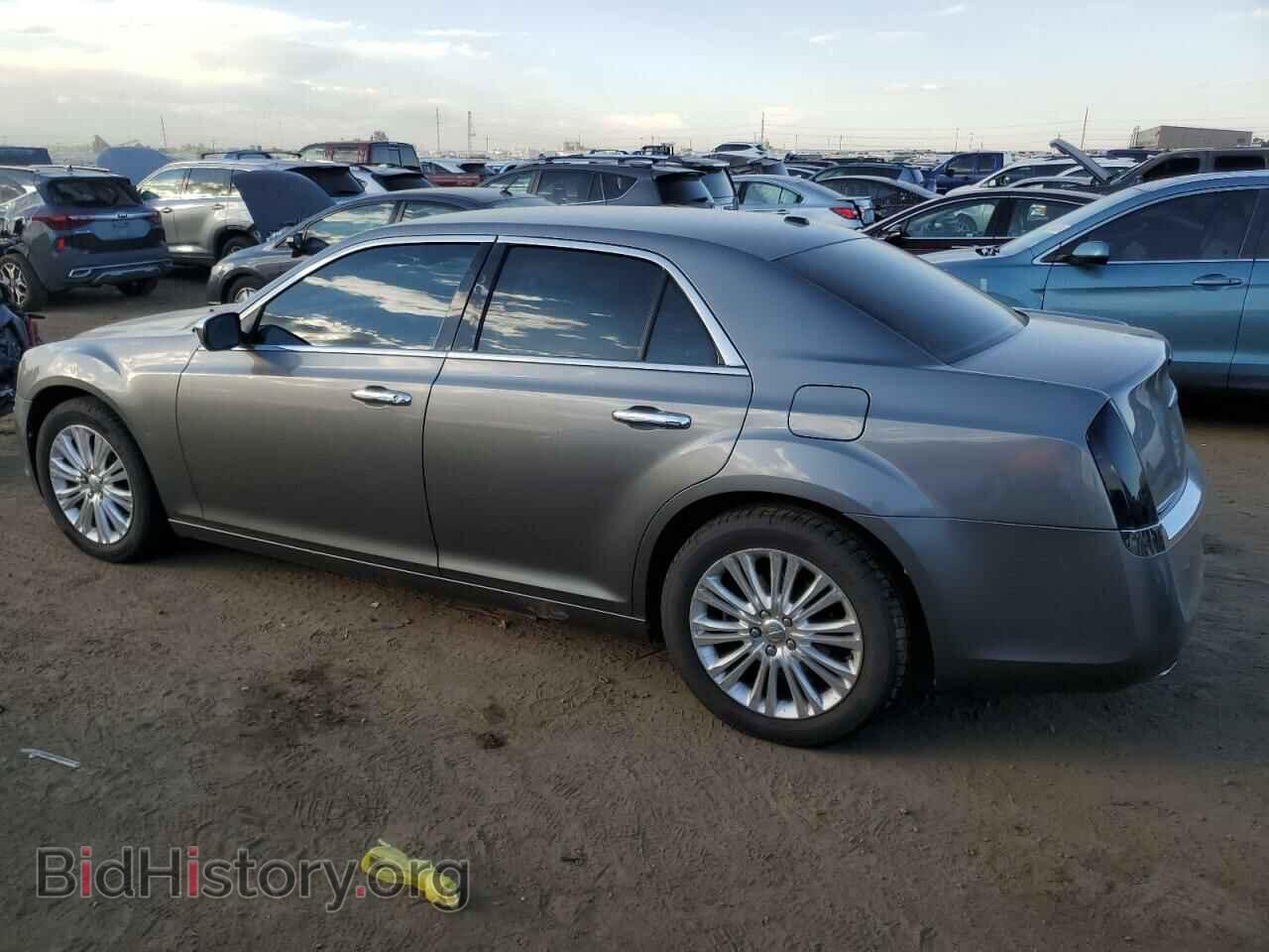 2012 CHRYSLER 300 - VIN: 2C3CCAHG1CH153177 - Фото 2