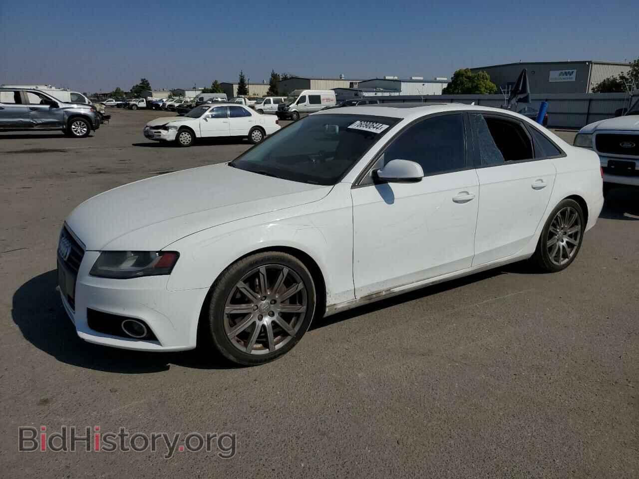 Фотография WAUAFAFL2AN035487 - AUDI A4 2010
