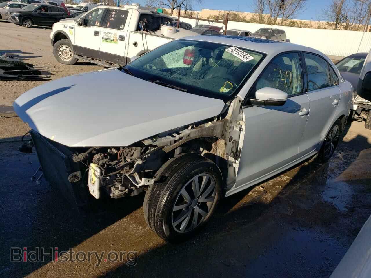 Фотография 3VWDB7AJ9HM311976 - VOLKSWAGEN JETTA 2017