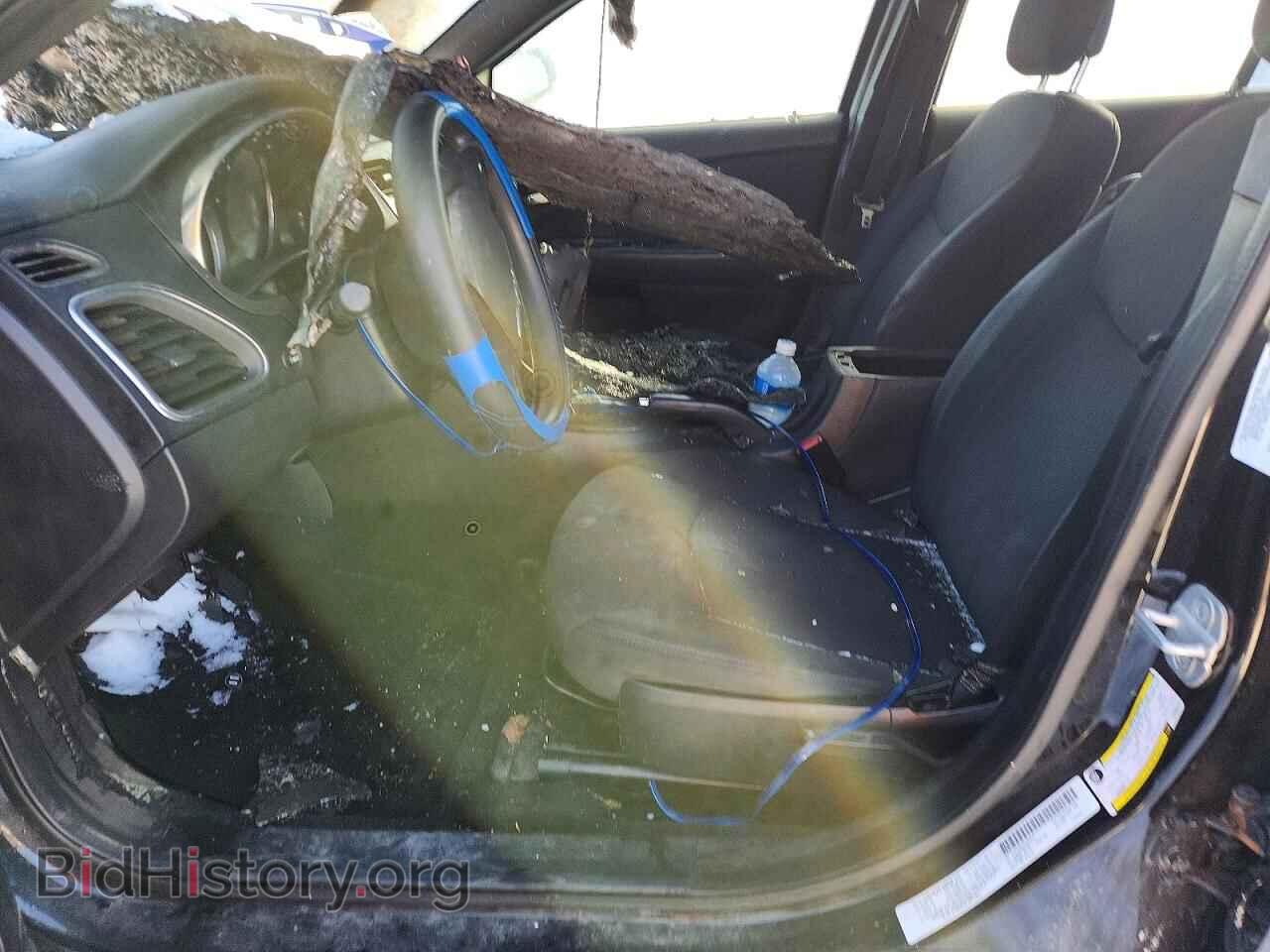 2012 CHRYSLER 200 - VIN: 1C3CCBAB5CN295575 - Photo 7
