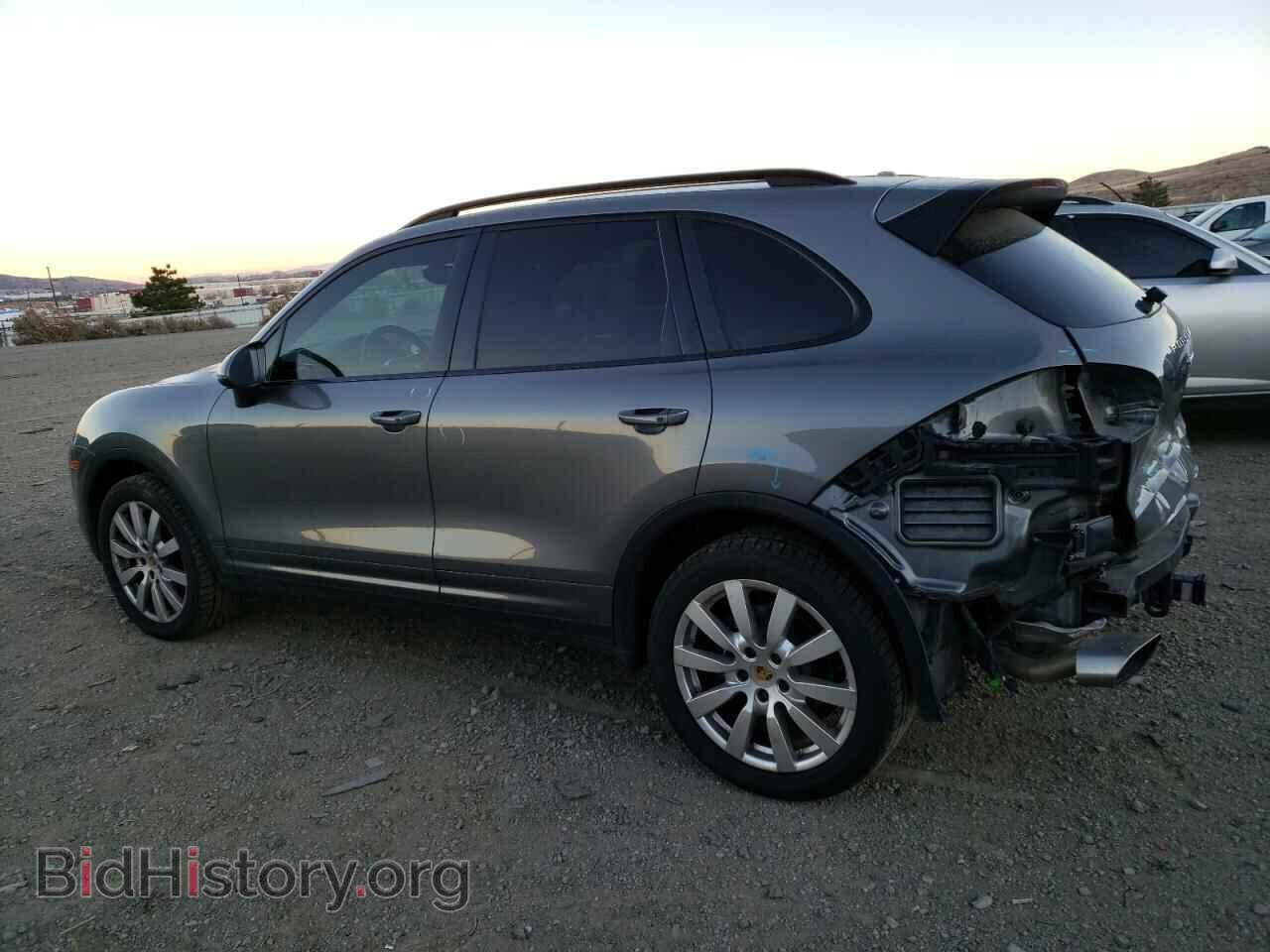 2018 PORSCHE CAYENNE - VIN: WP1AA2A27JKA01910 - Фото 2