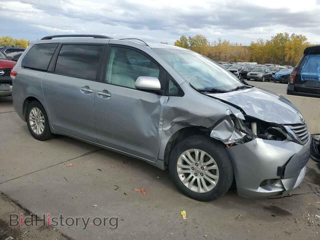 2011 TOYOTA All Models - VIN: 5TDYK3DC1BS101728 - Фото 4