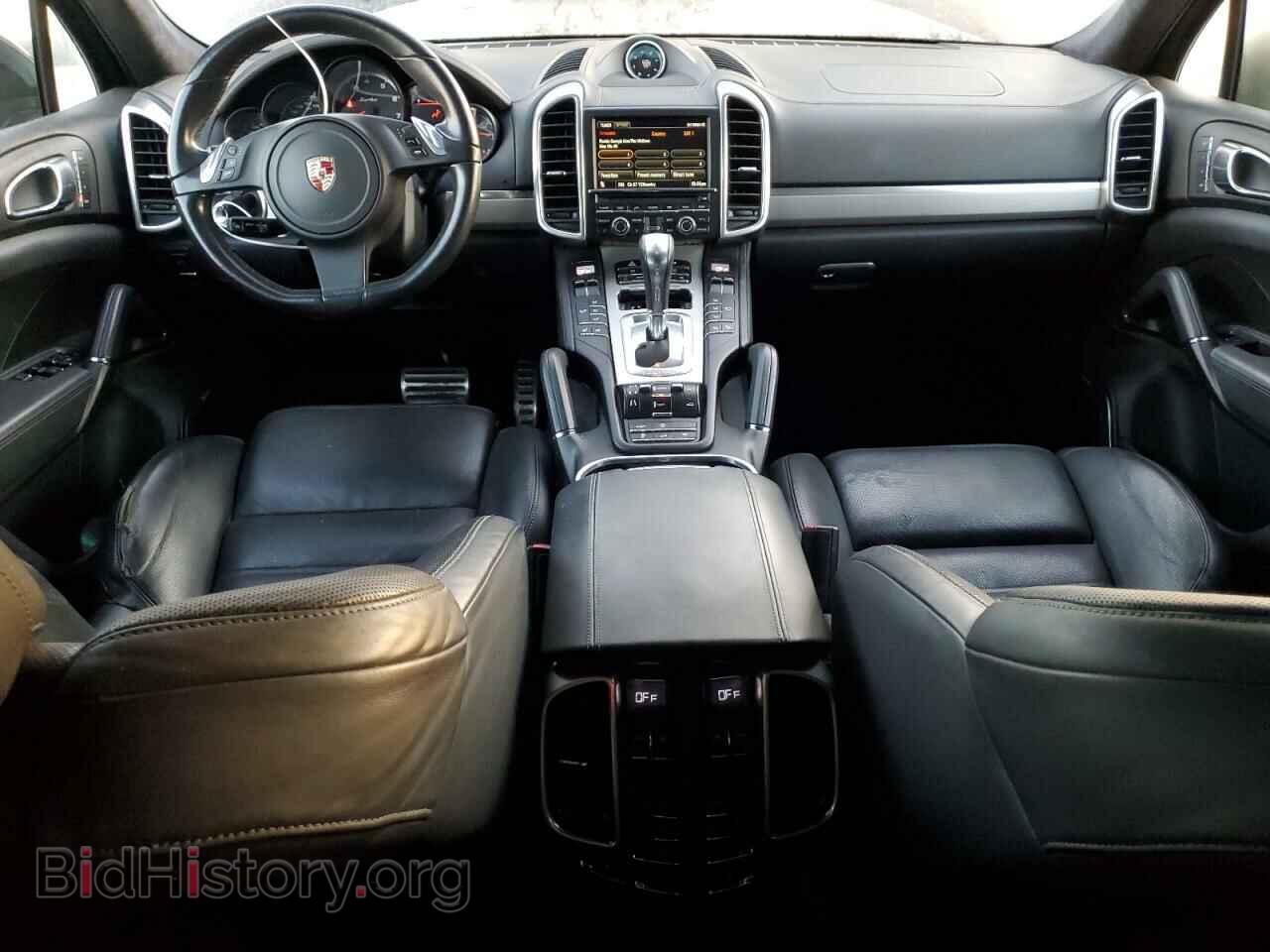 2011 PORSCHE CAYENNE - VIN: WP1AC2A25BLA82136 - Фото 8