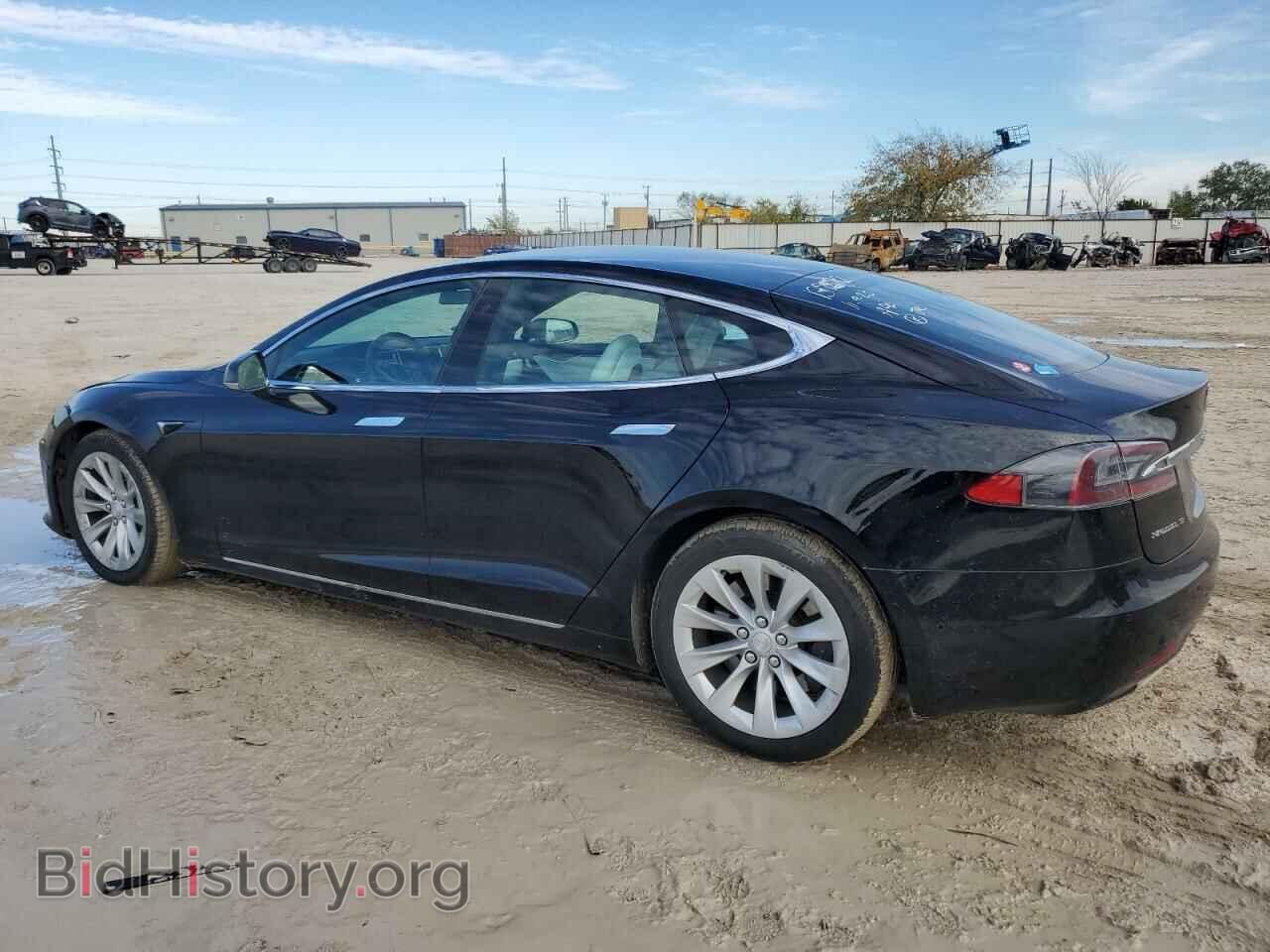 2017 TESLA MODEL S - VIN: 5YJSA1E2XHF200970 - Фото 2