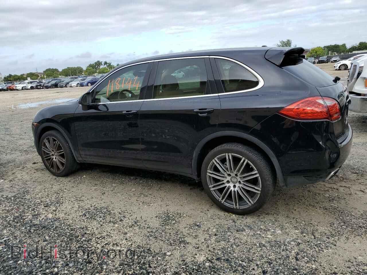 2011 PORSCHE CAYENNE - VIN: WP1AB2A27BLA45480 - Фото 2