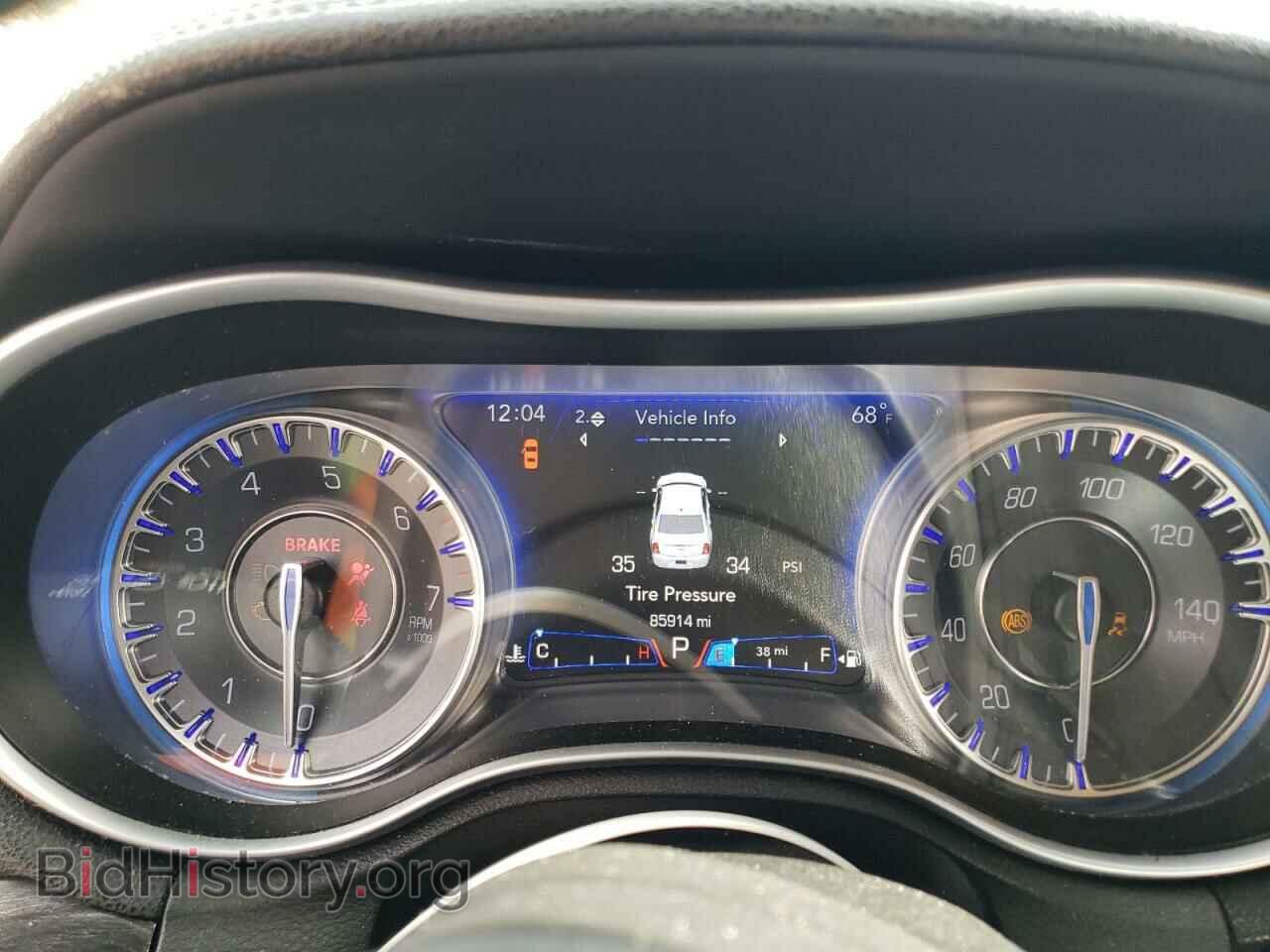 2017 CHRYSLER 300 - VIN: 2C3CCAAG5HH662223 - Фото 9