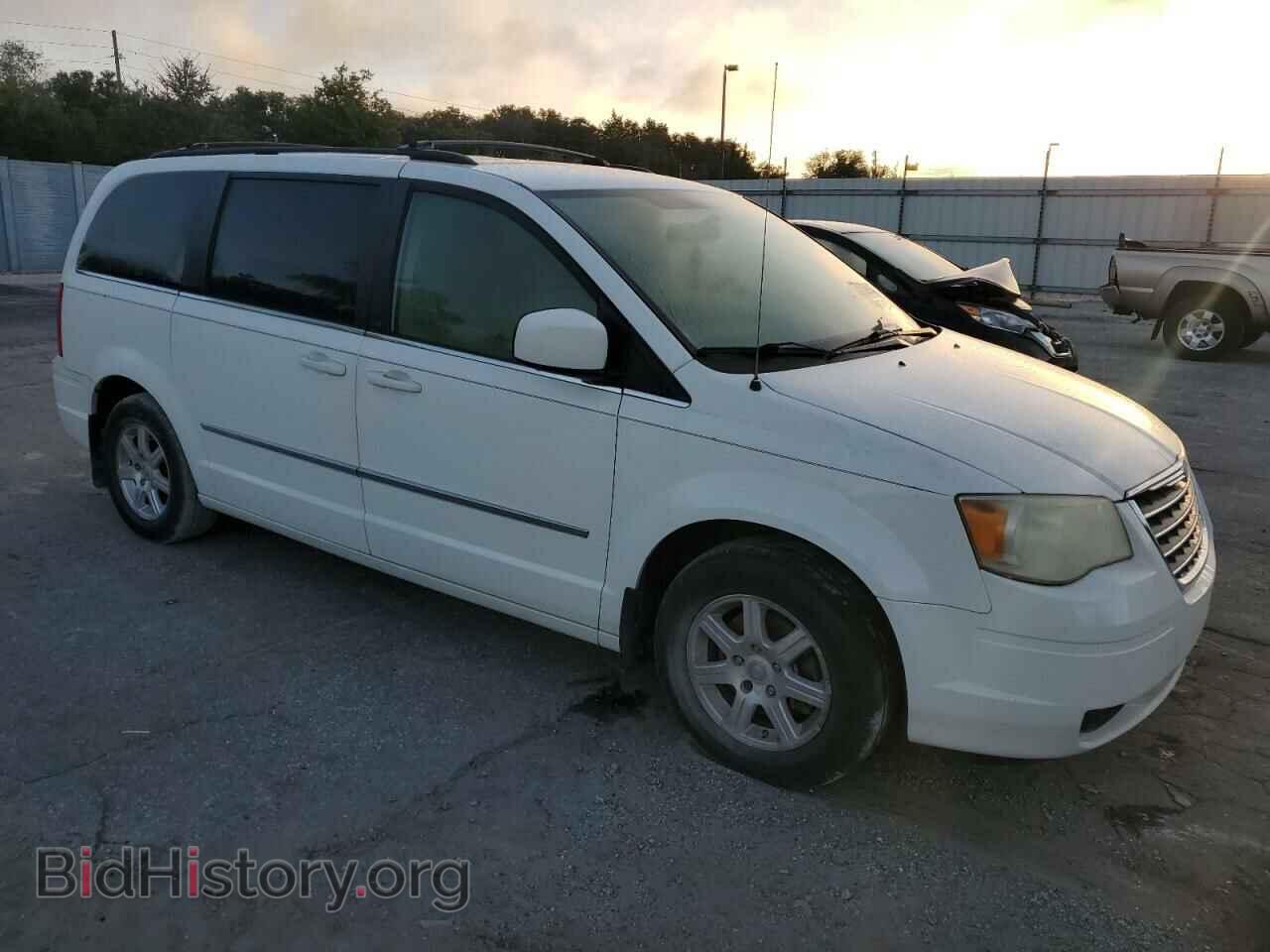 2009 CHRYSLER MINIVAN - VIN: 2A8HR54159R552856 - Фото 4