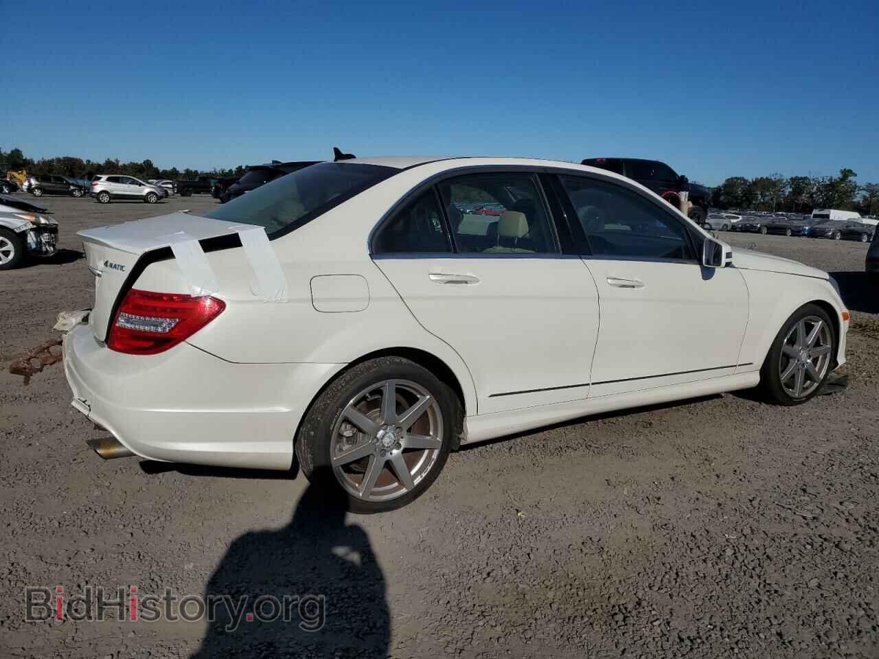 2013 MERCEDES-BENZ C-CLASS - VIN: WDDGF8AB2DR287733 - Фото 3