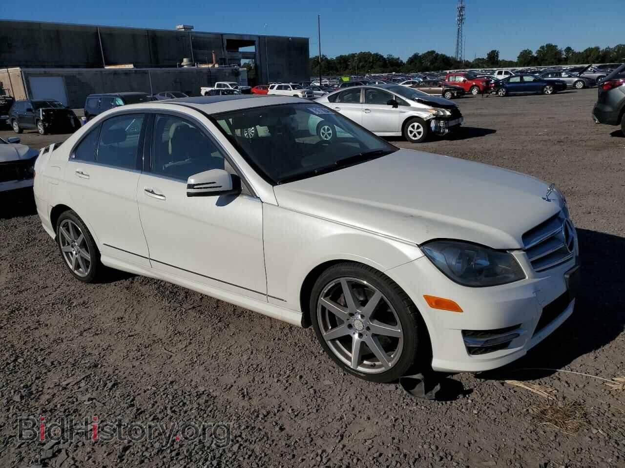 2013 MERCEDES-BENZ C-CLASS - VIN: WDDGF8AB2DR287733 - Фото 4