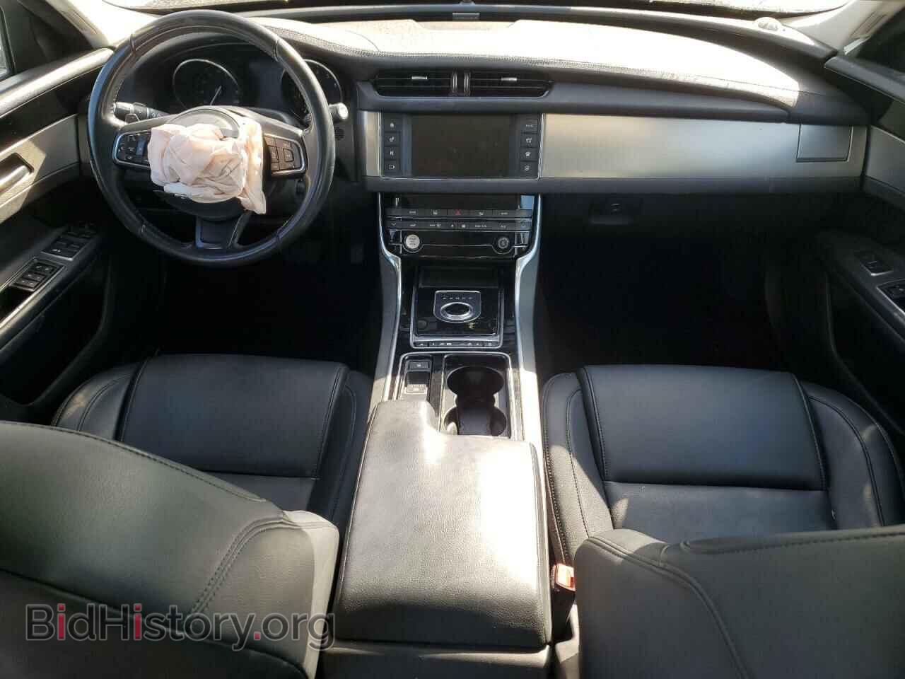 2017 JAGUAR XF - VIN: SAJBD4BV6HCY49302 - Фото 8