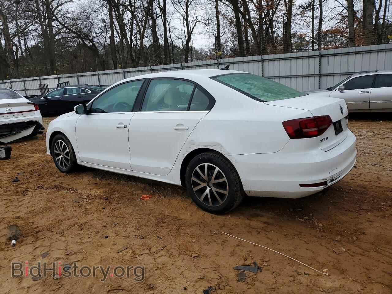 2017 VOLKSWAGEN JETTA - VIN: 3VWDB7AJ0HM360189 - Фото 2
