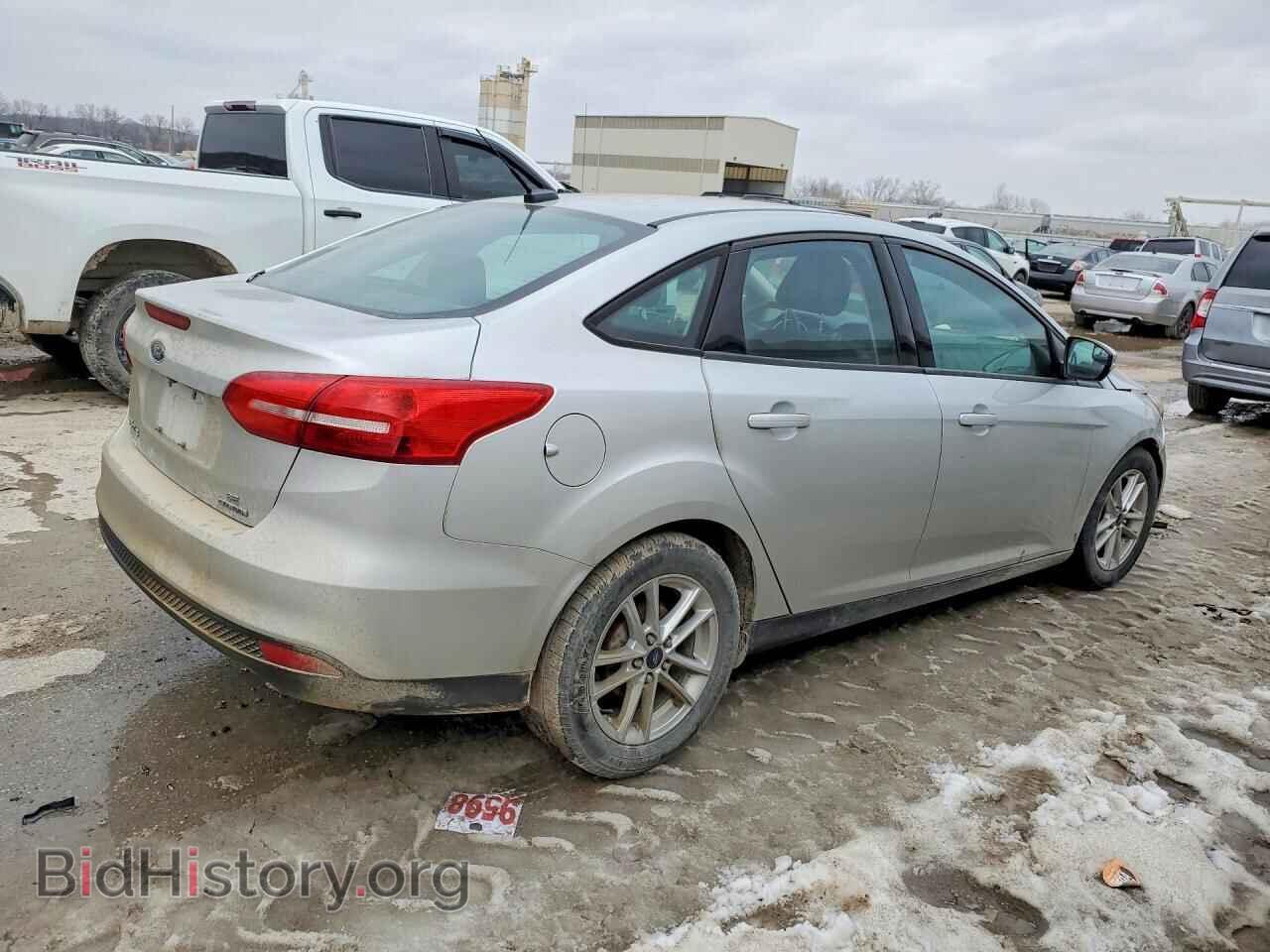 2016 FORD FOCUS - VIN: 1FADP3F2XGL305950 - Фото 3
