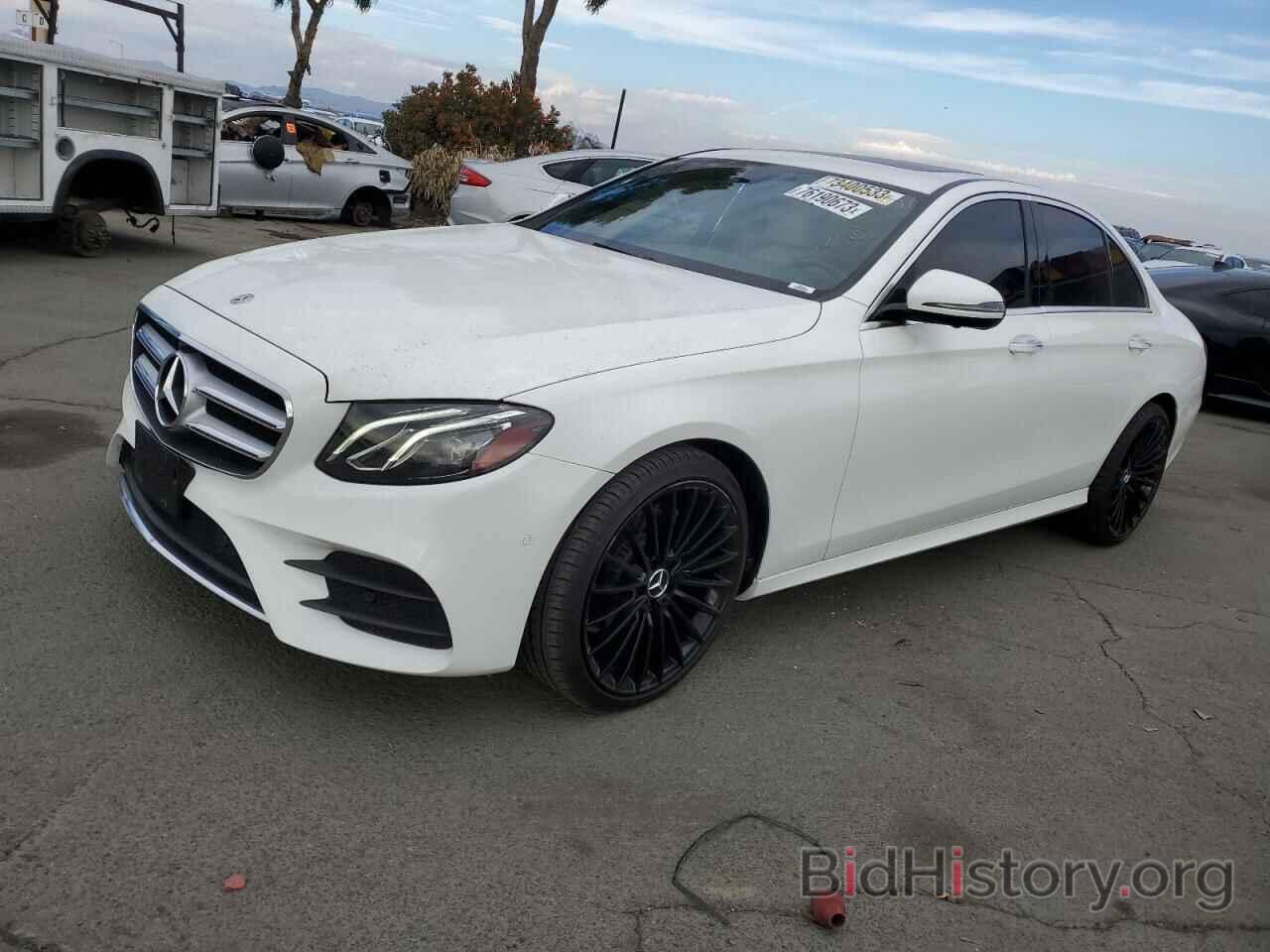 Photo WDDZF4JBXKA544487 - MERCEDES-BENZ E-CLASS 2019