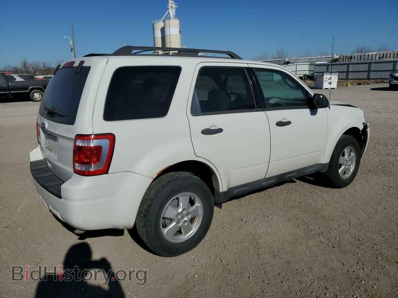 2010 FORD ESCAPE - VIN: 1FMCU0D75AKB78447 - Фото 3