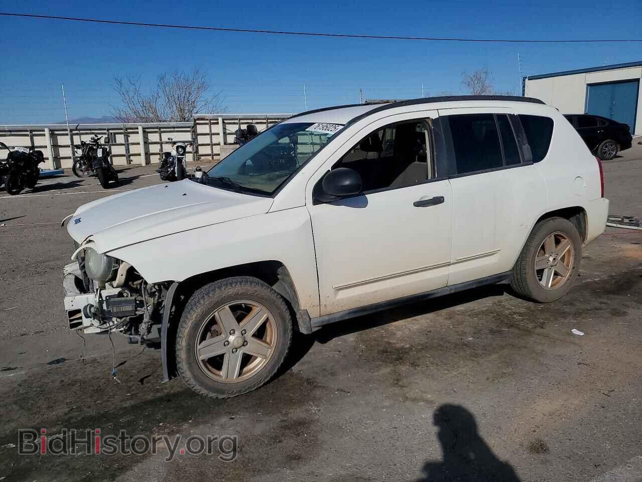 Фотография 1J4FF47B29D205861 - JEEP COMPASS 2009