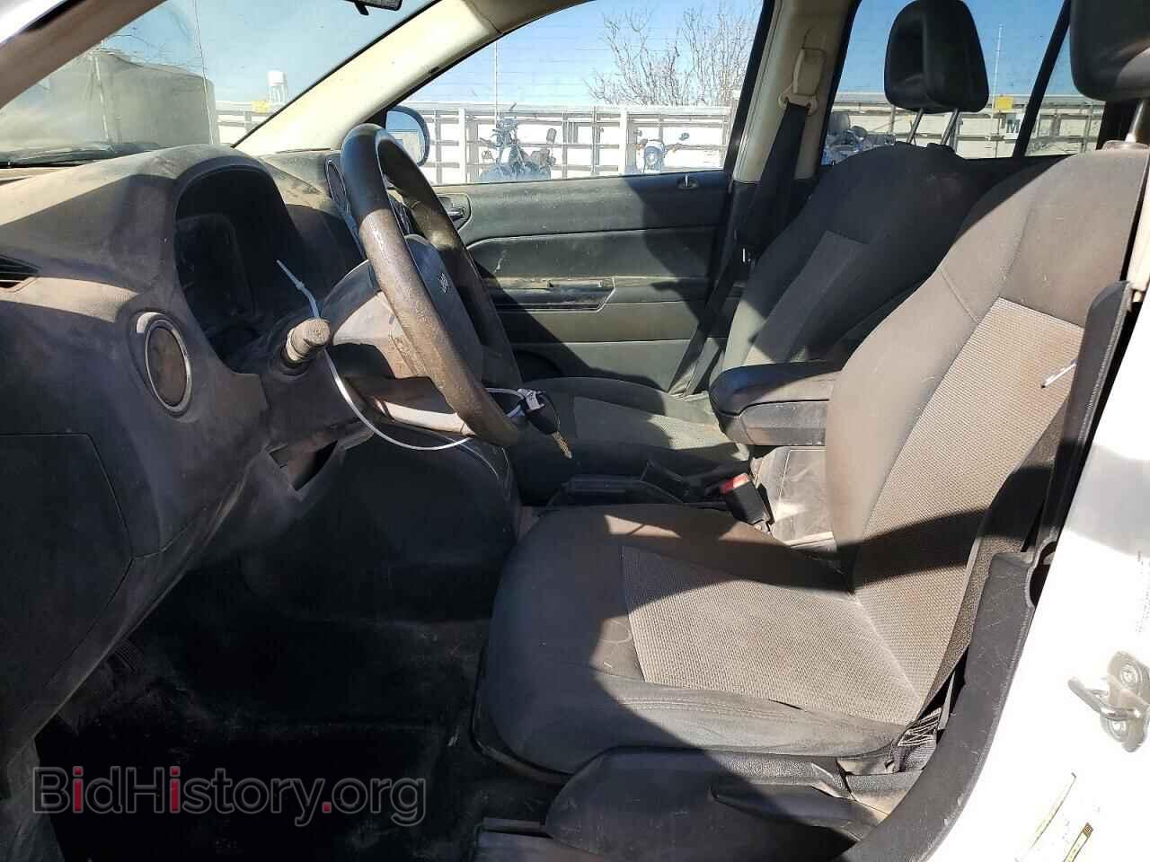 2009 JEEP COMPASS - VIN: 1J4FF47B29D205861 - Фото 7