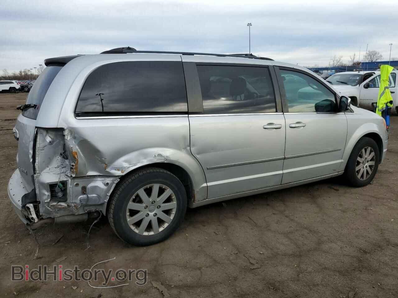 2010 CHRYSLER MINIVAN - VIN: 2A4RR5D13AR128957 - Фото 3