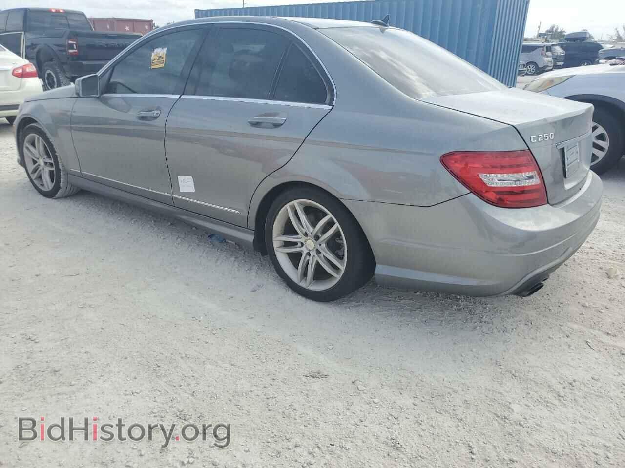 2014 MERCEDES-BENZ C-CLASS - VIN: WDDGF4HB8EA935607 - Фото 2
