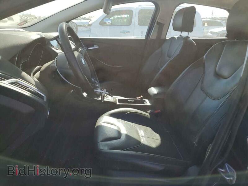 2017 Ford FOCUS (VIN 1FADP3J27HL260183) — photo 7 of 12