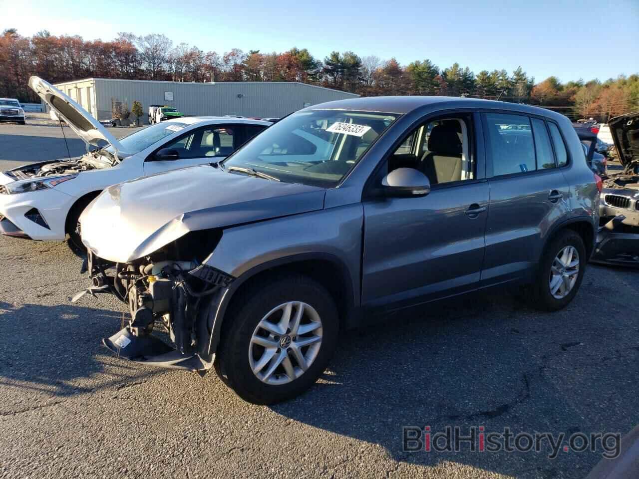 Photo WVGBV7AX7BW515524 - VOLKSWAGEN TIGUAN 2011