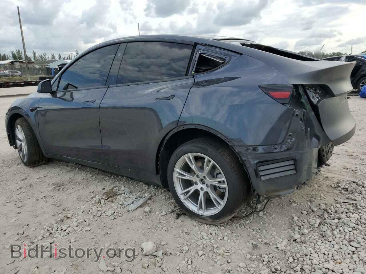 2024 TESLA MODEL Y - VIN: 7SAYGDEE7RA231096 - Фото 2