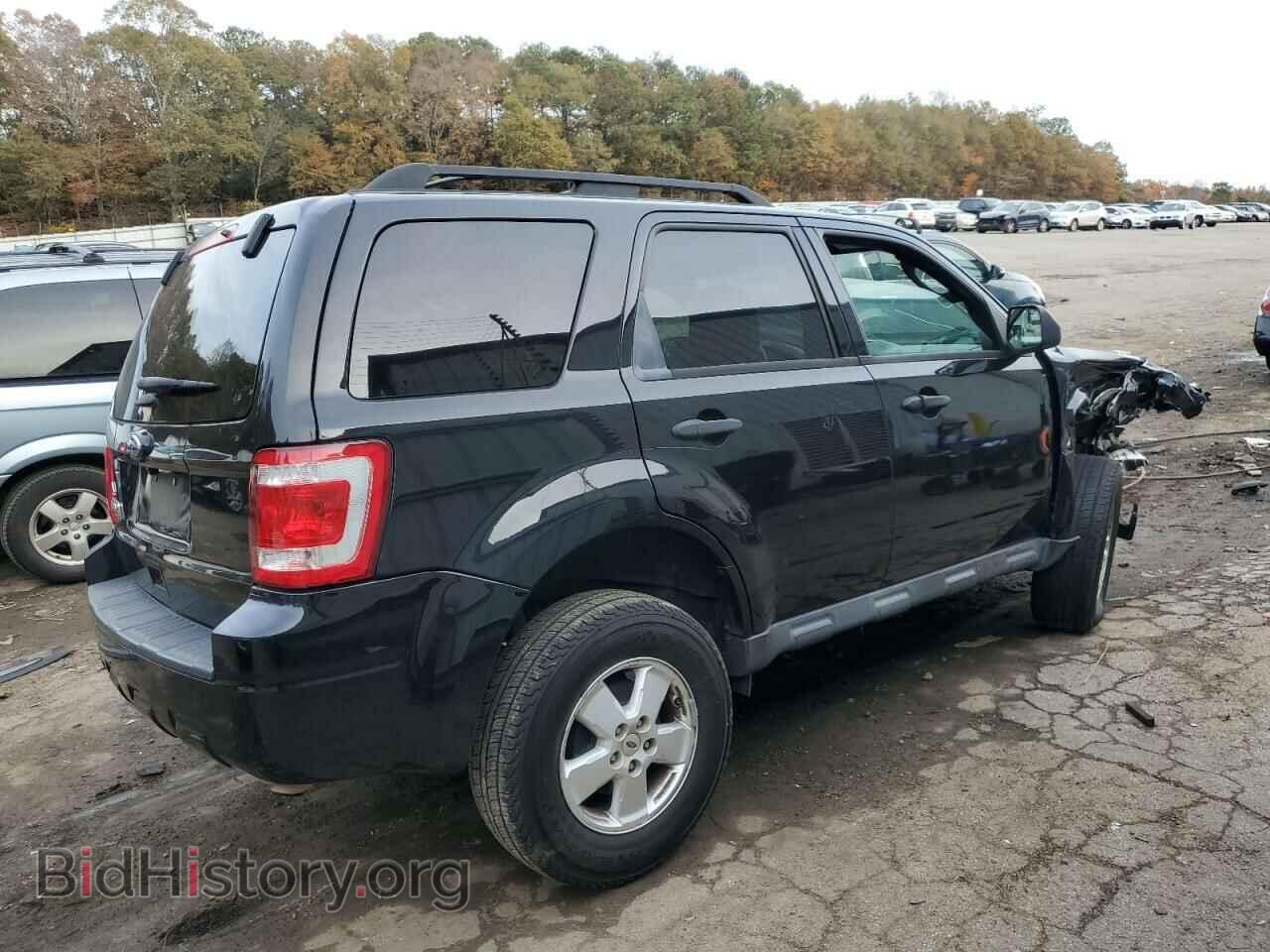 2011 FORD ESCAPE - VIN: 1FMCU0D77BKC62528 - Фото 3