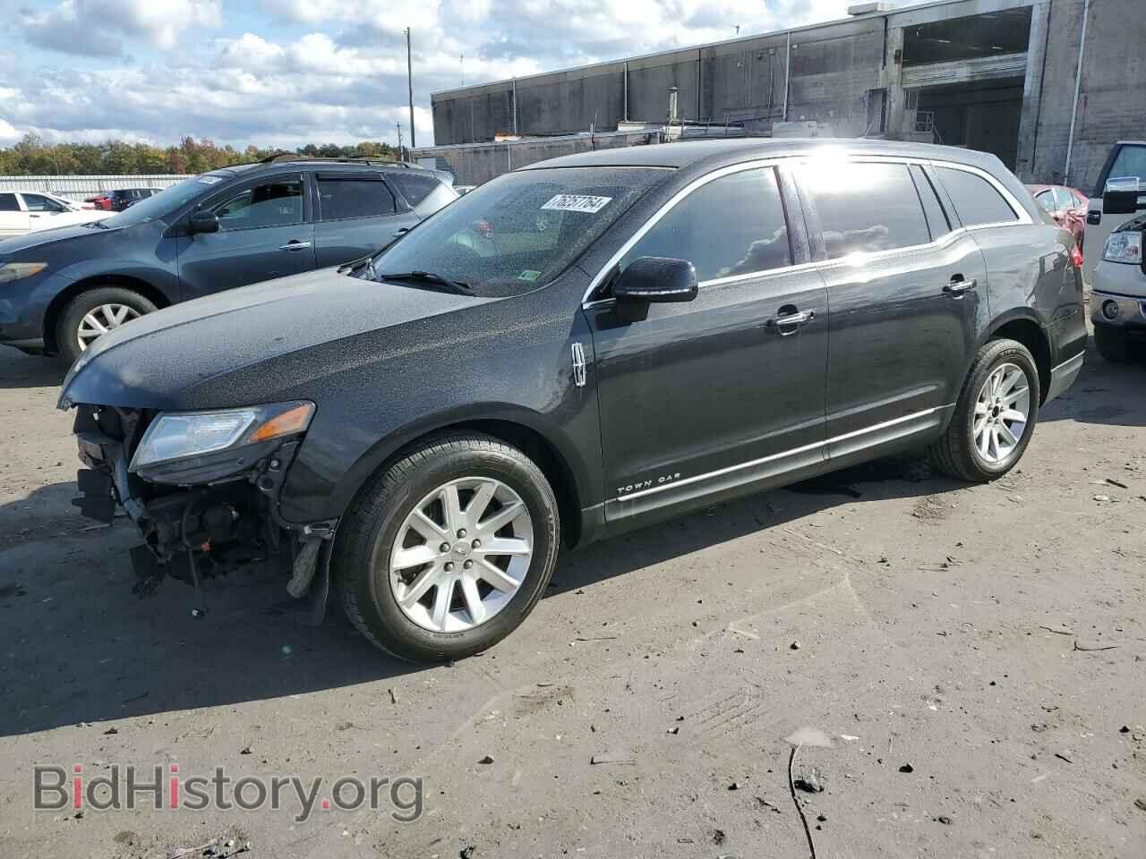 Photo 2LMHJ5NK2FBL04672 - LINCOLN MKT 2015