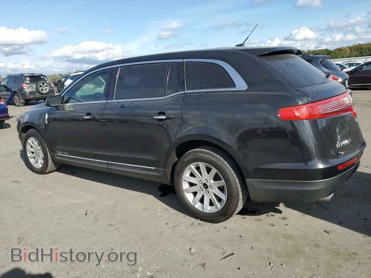 2015 LINCOLN MKT - VIN: 2LMHJ5NK2FBL04672 - Фото 2