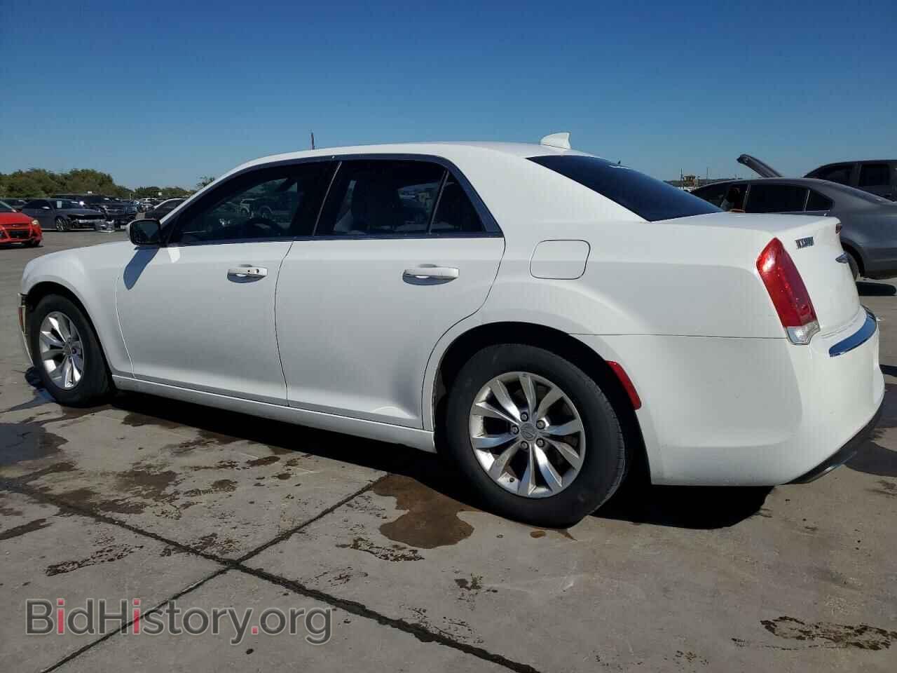2015 CHRYSLER 300 - VIN: 2C3CCAAG4FH792037 - Фото 2