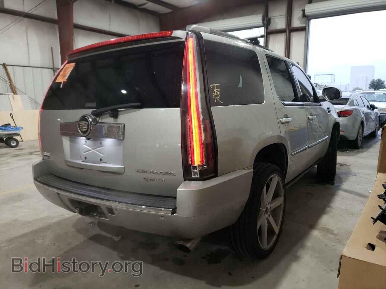 2011 CADILLAC ESCALADE - VIN: 1GYS3CEF8BR276398 - Фото 3