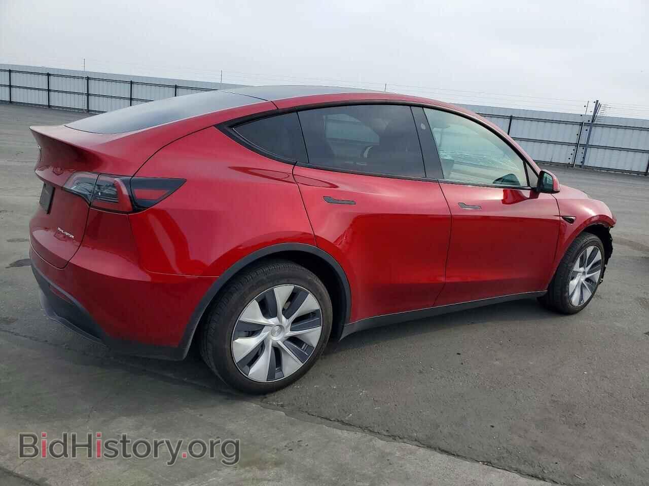 2024 TESLA MODEL Y - VIN: 7SAYGDEE3RF069650 - Photo 3