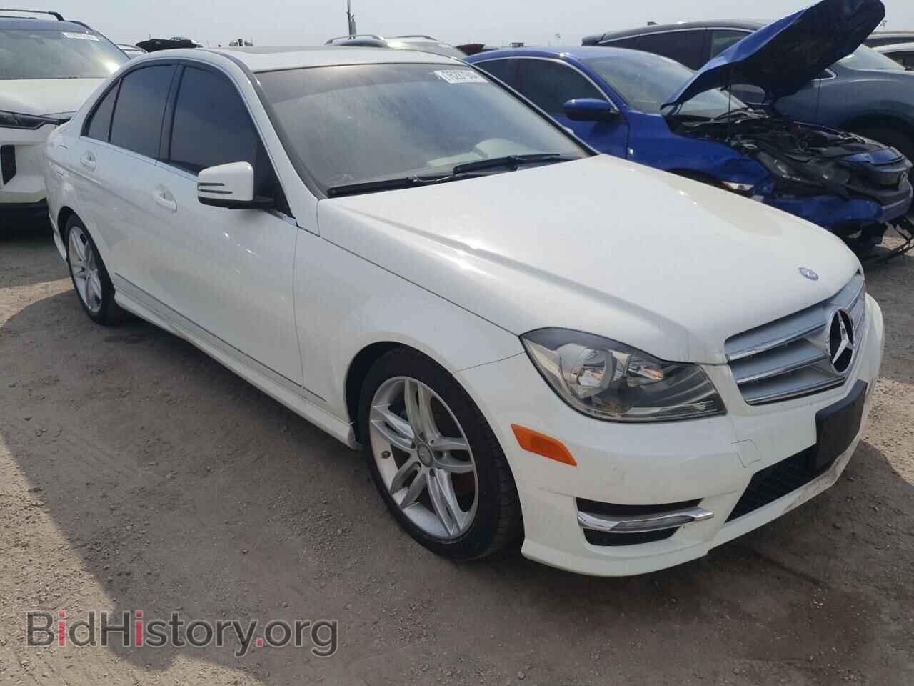 2013 MERCEDES-BENZ C-CLASS - VIN: WDDGF4HB4DR264002 - Фото 4