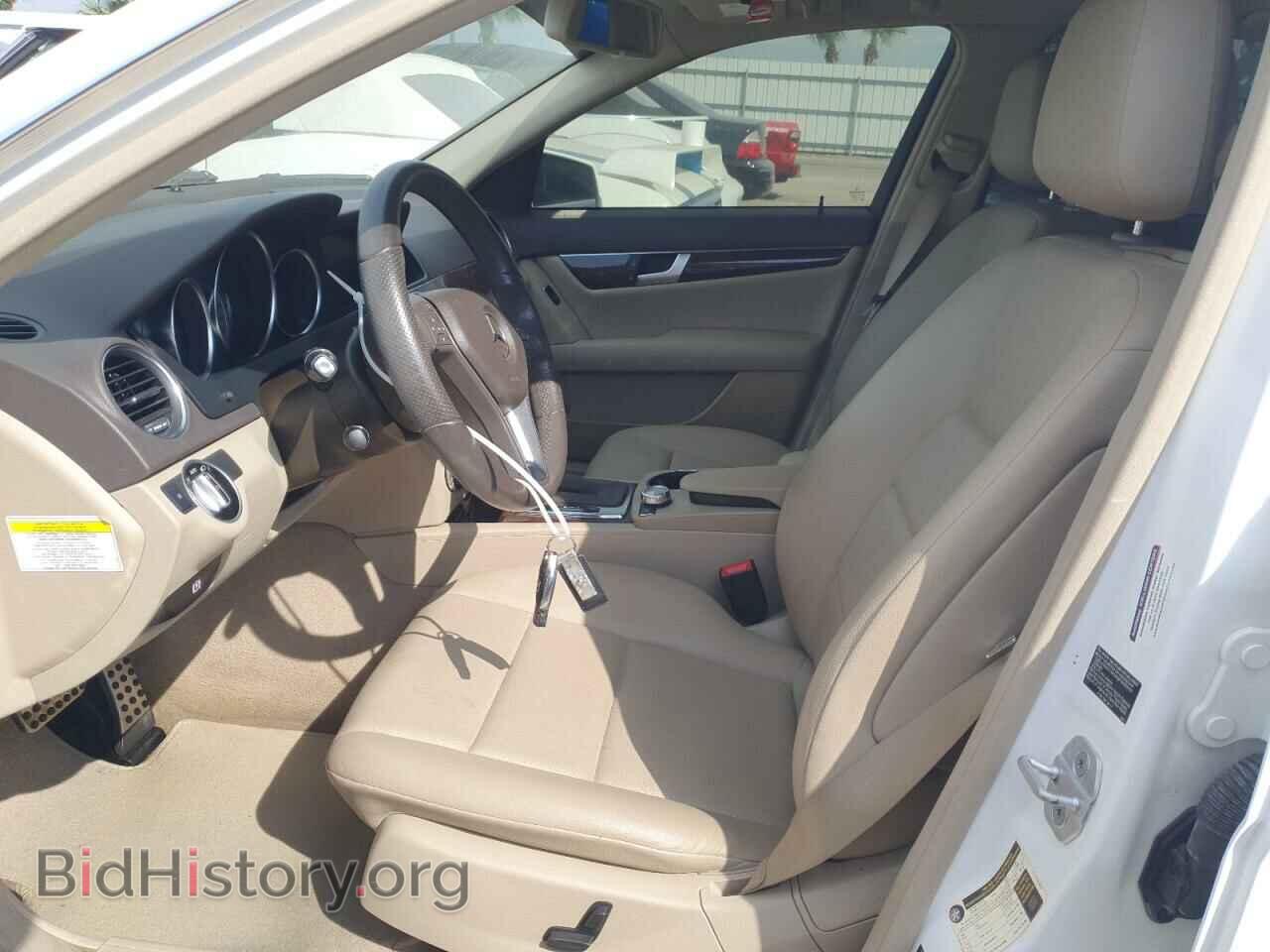 2013 MERCEDES-BENZ C-CLASS - VIN: WDDGF4HB4DR264002 - Фото 7