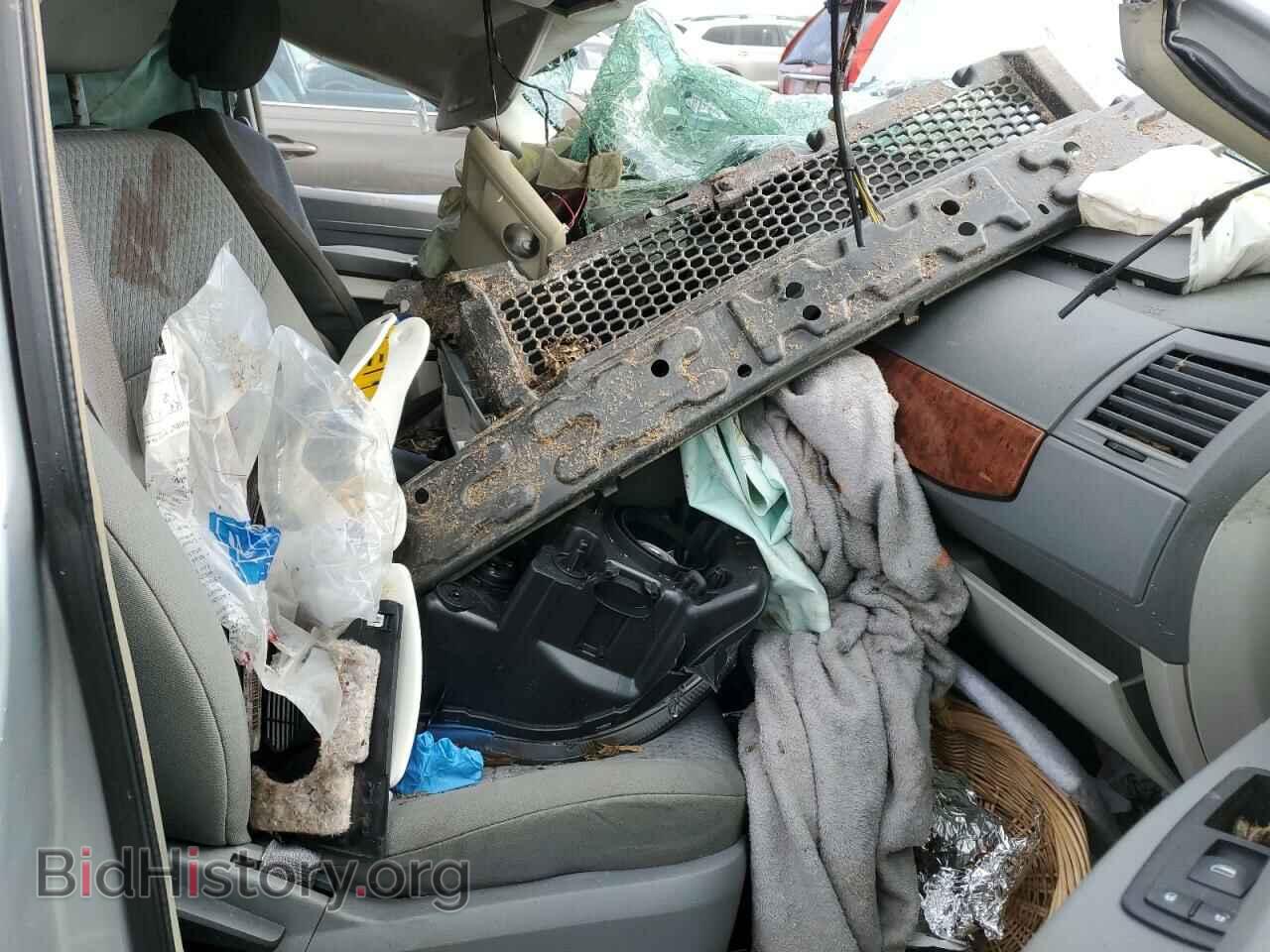2008 CHRYSLER MINIVAN - VIN: 2A8HR44H58R678768 - Фото 7