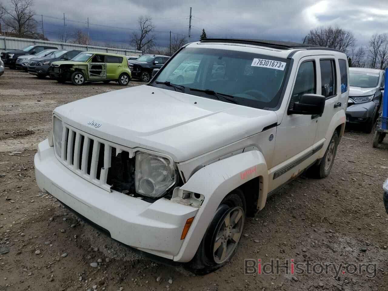 Photo 1J8GN28K98W278589 - JEEP LIBERTY 2008